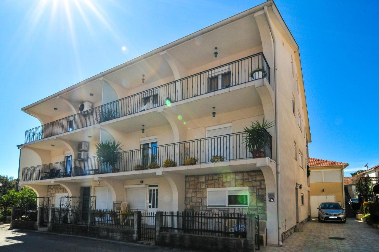 Apartmani Franovic Tivat Ngoại thất bức ảnh